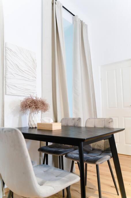 Zentrale & Ruhige 2 Zimmer - 42M² Lejlighed Wien Eksteriør billede